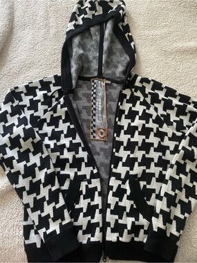 Lamb hoodie Gwen Stefani